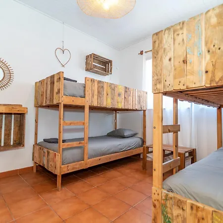 Ticket2surf Guest house